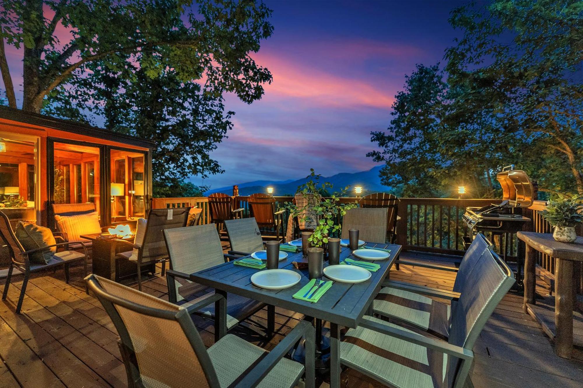 Family Chalet With Sauna, Hottub, Heavenly Views! Mins To Downtown! Gatlinburg Exteriör bild