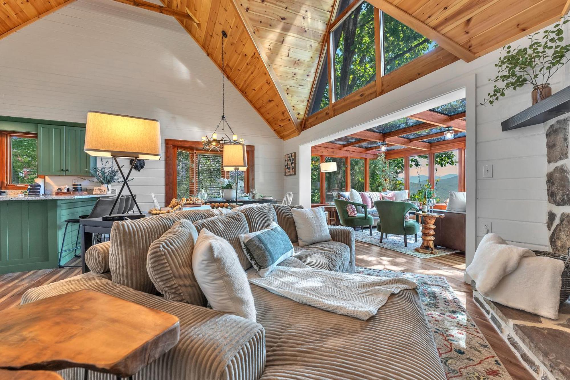 Family Chalet With Sauna, Hottub, Heavenly Views! Mins To Downtown! Gatlinburg Exteriör bild
